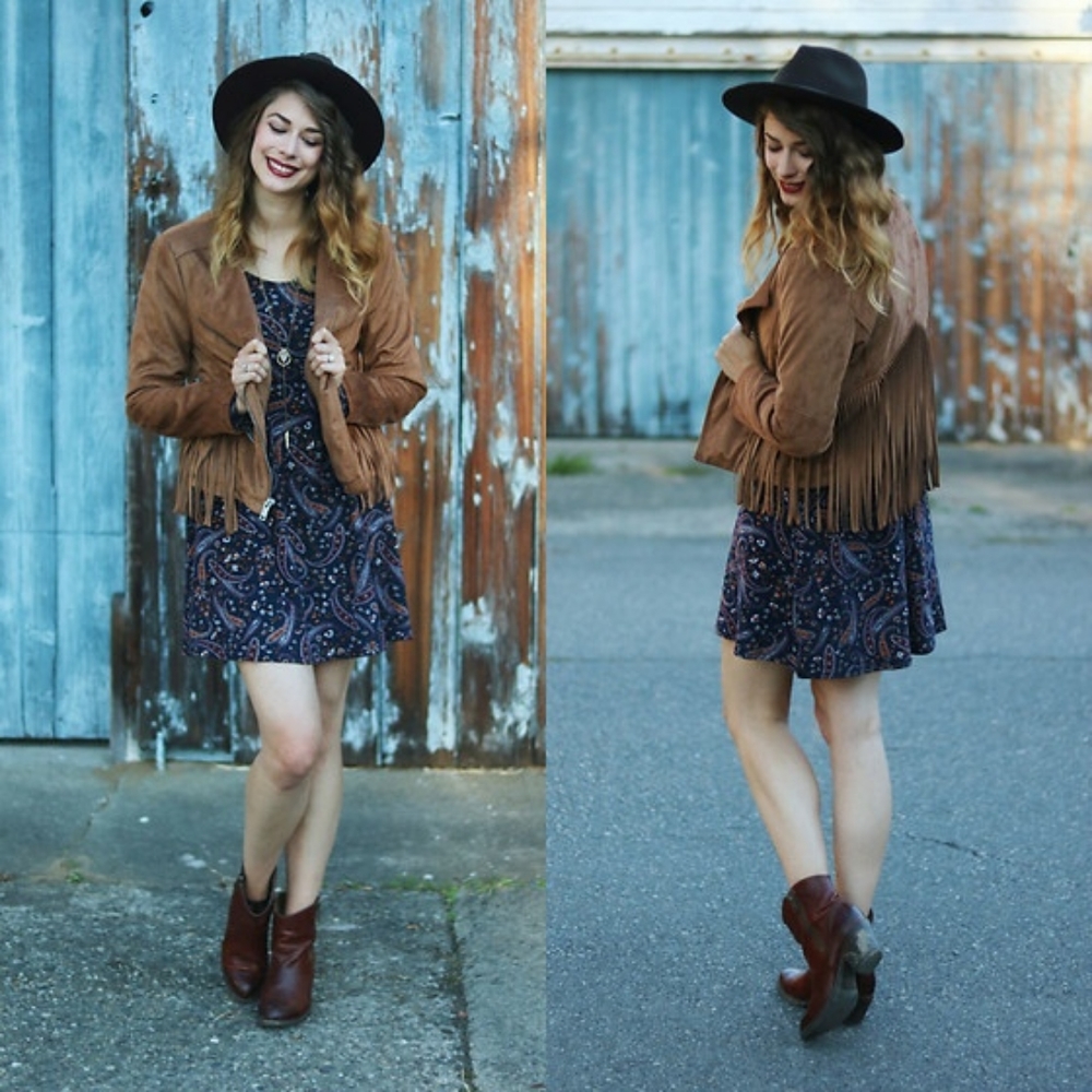 Black Rivet Stand Collar Faux Suede Fringe Jacket - Picture 3 of 8